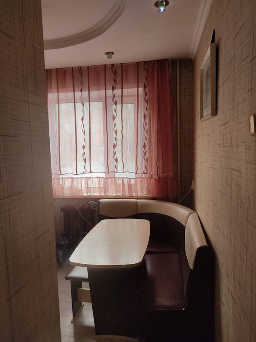 Продам двух комнатную квартиру