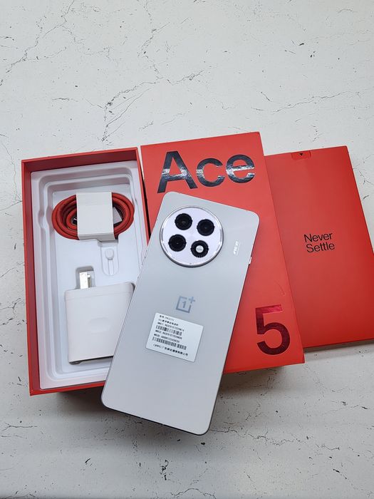 OnePlus Ace 5 Sotlad