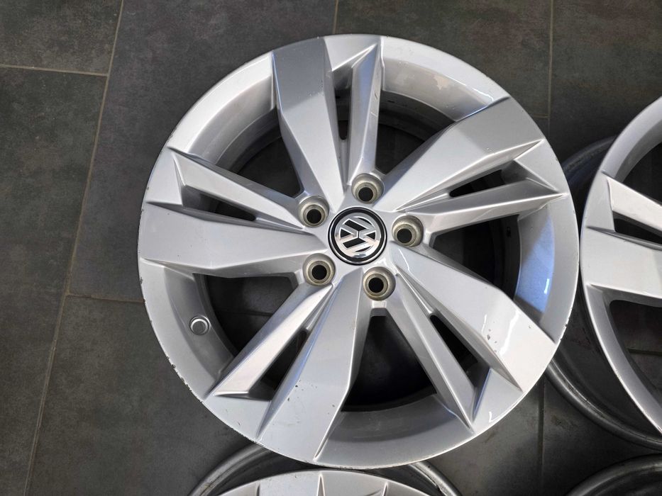 Джанти 15 - Volkswagen Polo -