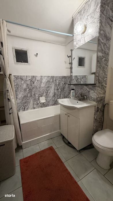 DE VÂNZARE – Apartament cu 3 camere în Carei, cartierul MV1 –zona Ludy