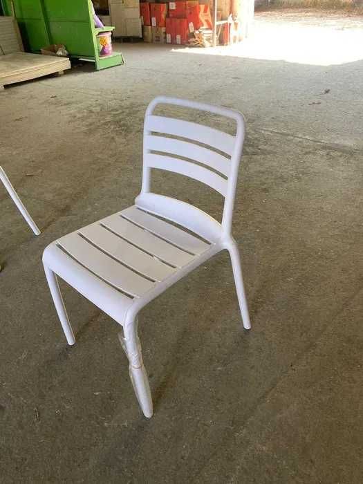 Inchiriere si Vanzare En-Gros - Scaune NOI Evenimente sau Gradina - UV