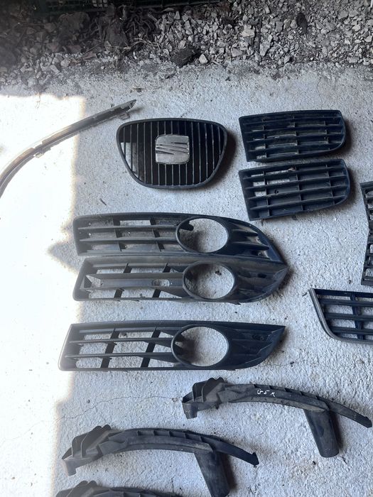 Решетка / решетки предна броня VAG golf 5 touran passat b6 audi seat