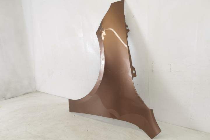 Оригинален ляв преден калник в добро състояние / Mercedes-Benz CLA-Cla