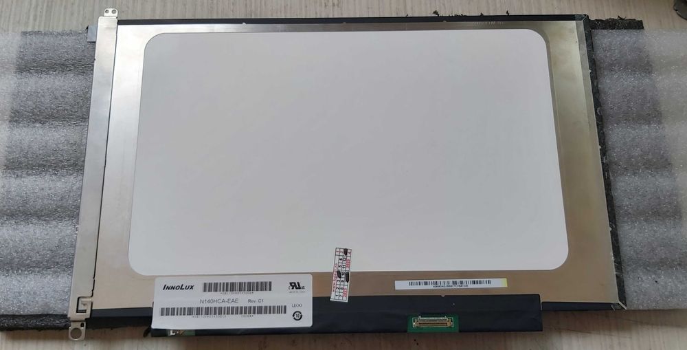 Vand carcase,componente,display,tastaturi laptop HP,Asus,Dell,Lenovo