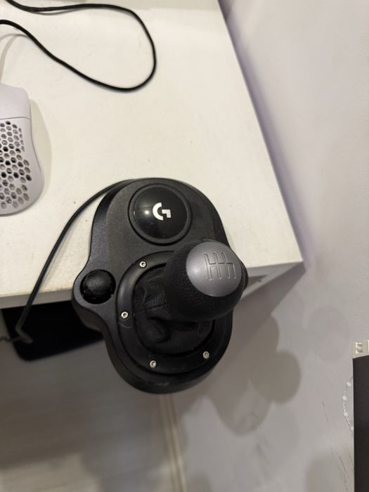 Волан logitech g29 педали и шифтър