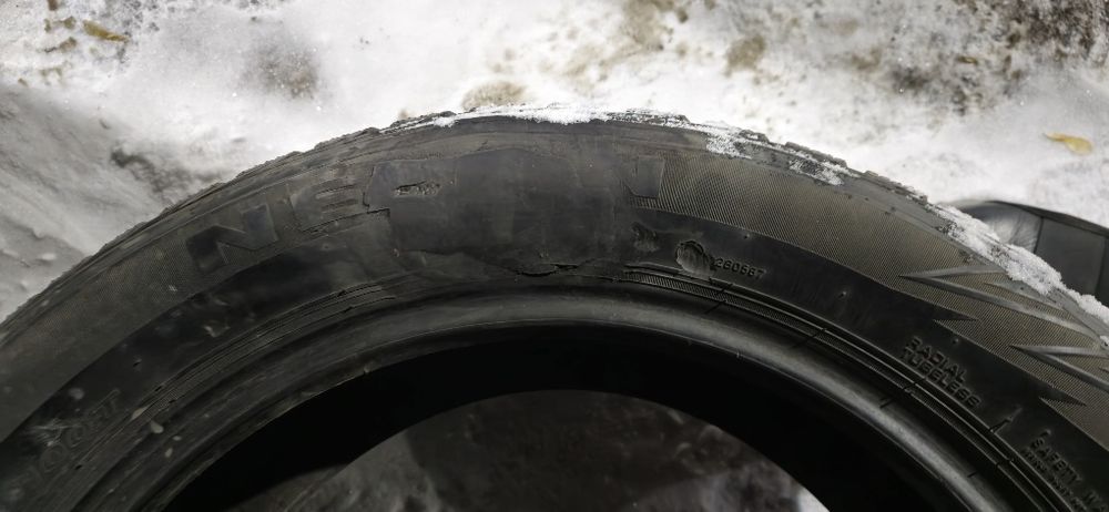 Продаю комплект б/у резины