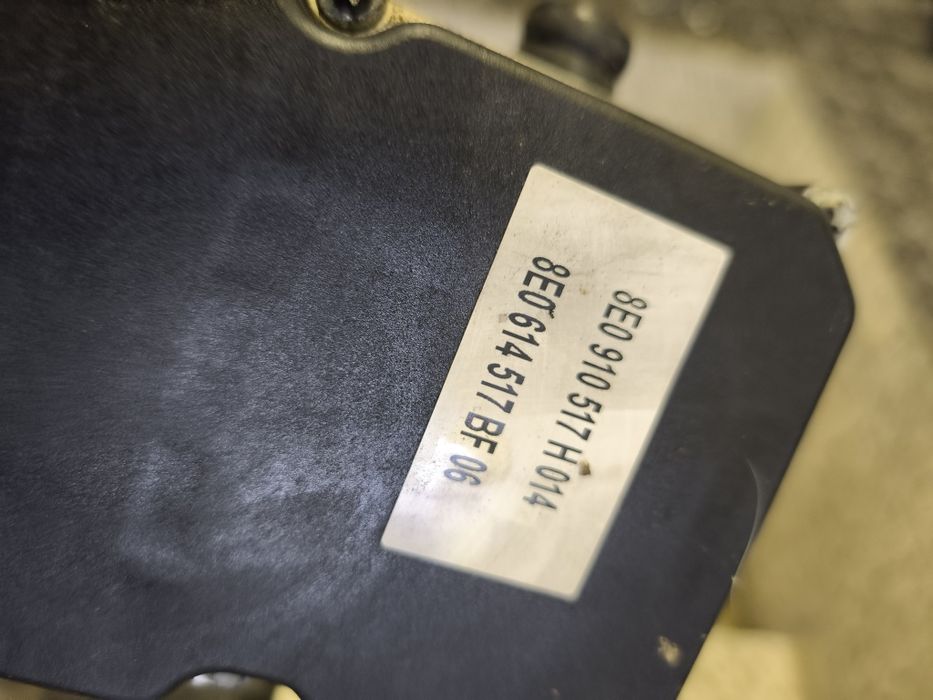 Audi A4 B7 ABS Модул