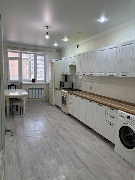 Продам квартиру Батыс 2