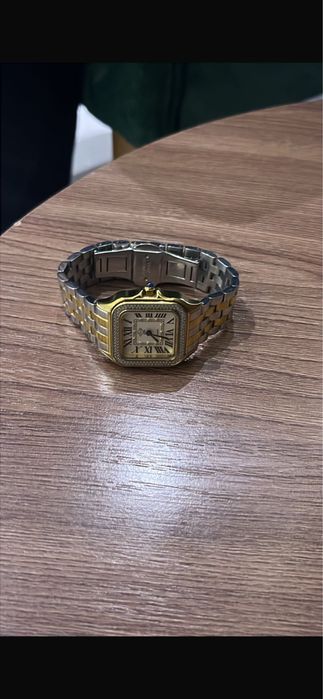 Продам наручные часы женс