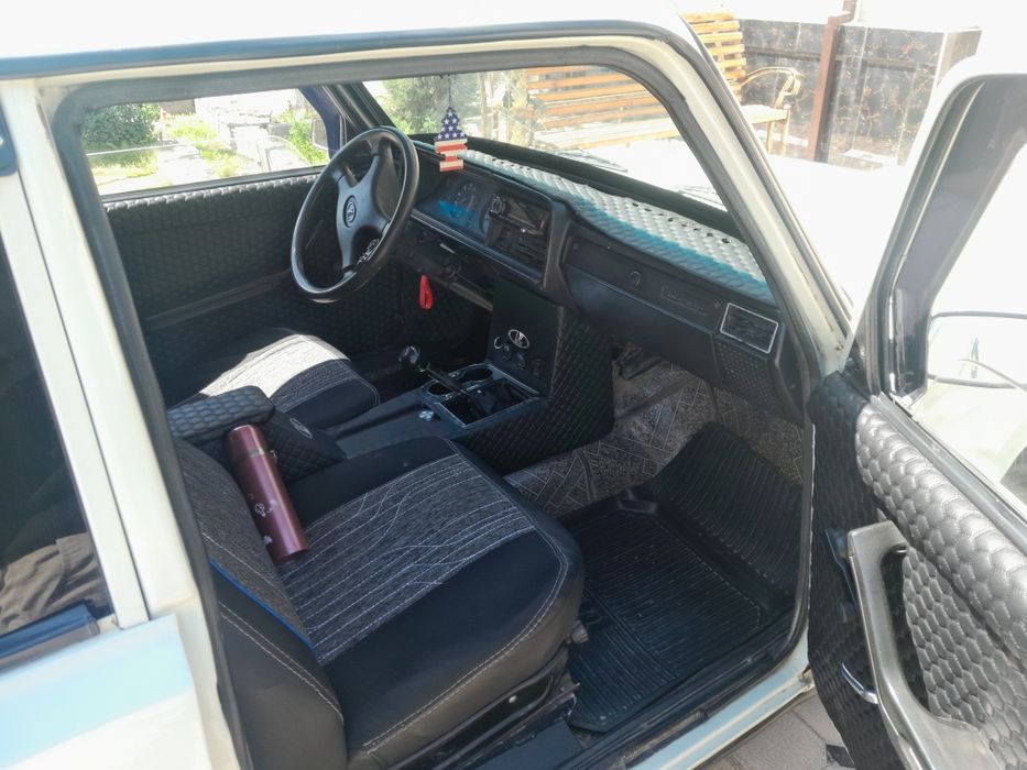 Vaz 2107 sotiladi