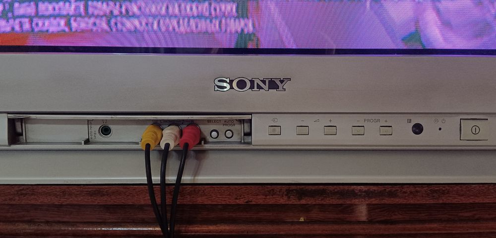 срочно продам телевизор