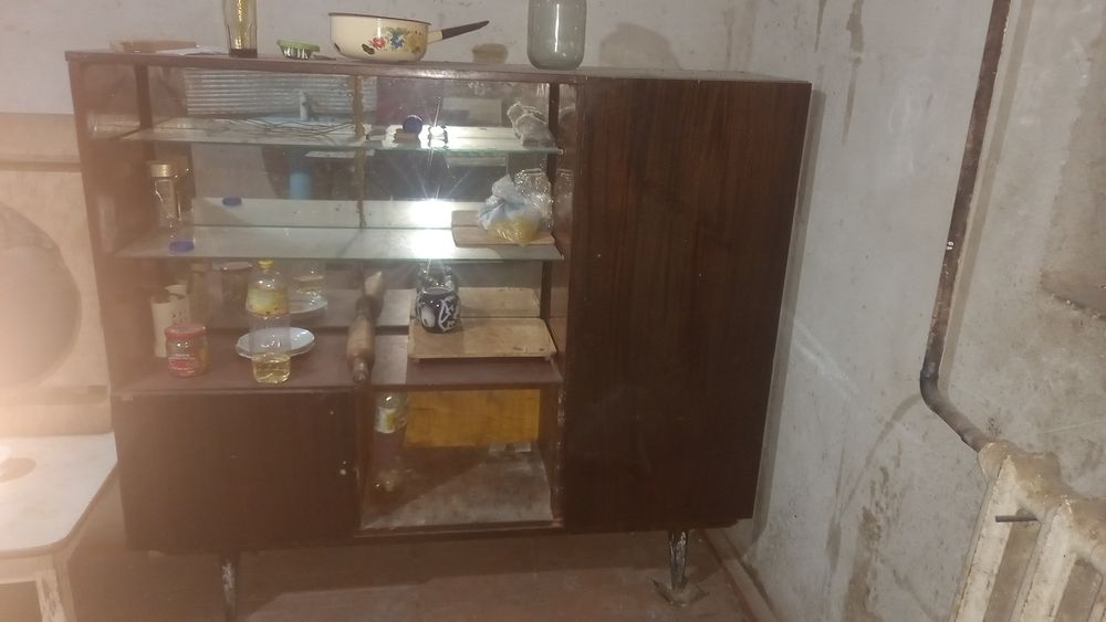 Hammasi 350 ming sòm