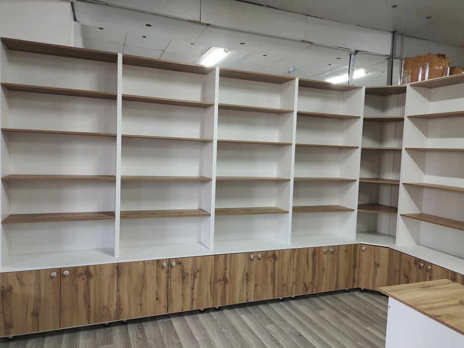 Срочно продам мебель для бутика