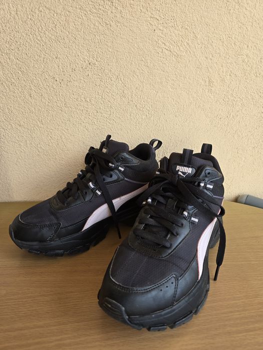 Adidasi Puma marimea 37,5