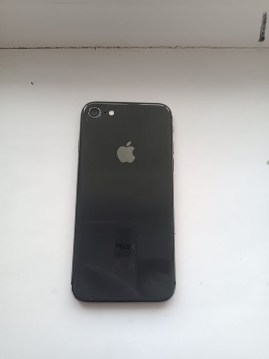 Продам Iphone se gen2  128GB