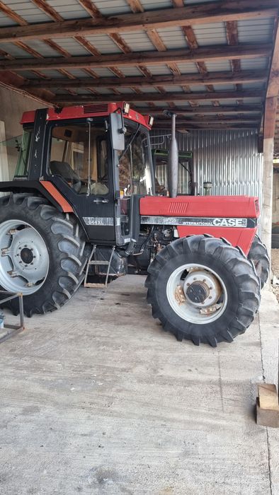 CASE Internațional 844 XL