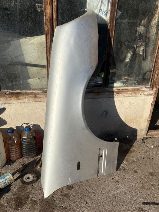 Крылья  на Мерседес 210