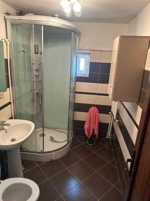 Inchiriez apartament 2 camere bld BRAILEI, FOCSANI