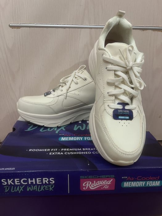 Спортивные кроссовки Skechers