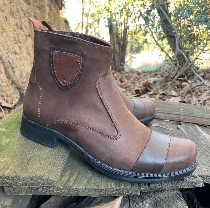 Мъжки боти естествена кожа с каучуково ходило до 45 номер.