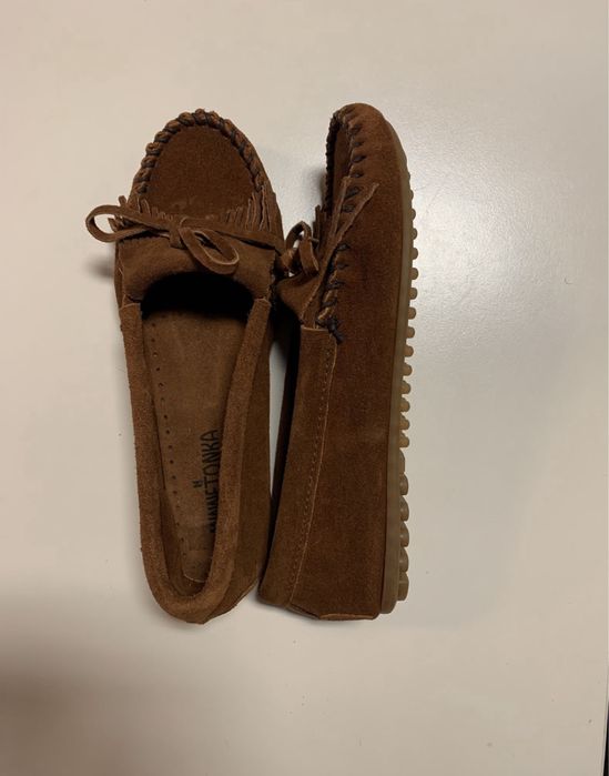 Mocasinii Minnetonka dama size 37.