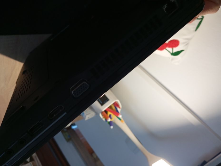 Vand laptop Acer defect