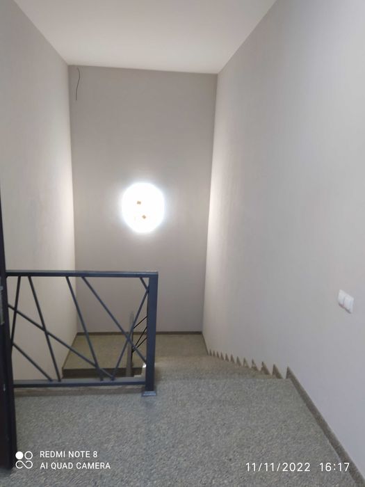 Аренда на Сагбон, Галаба Боги в новом здании 45 м2 нежилое.