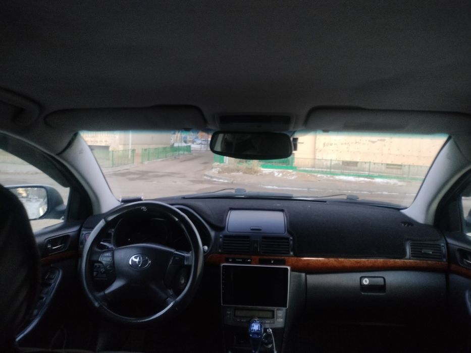 Тойота Авенсис 2 т250