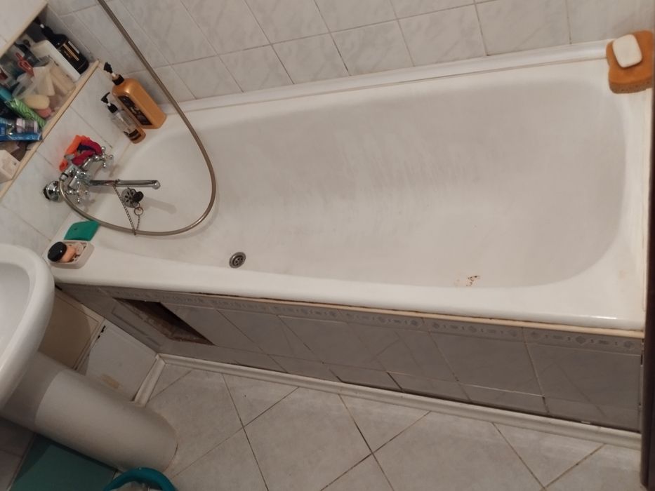 Ванная чугунная.