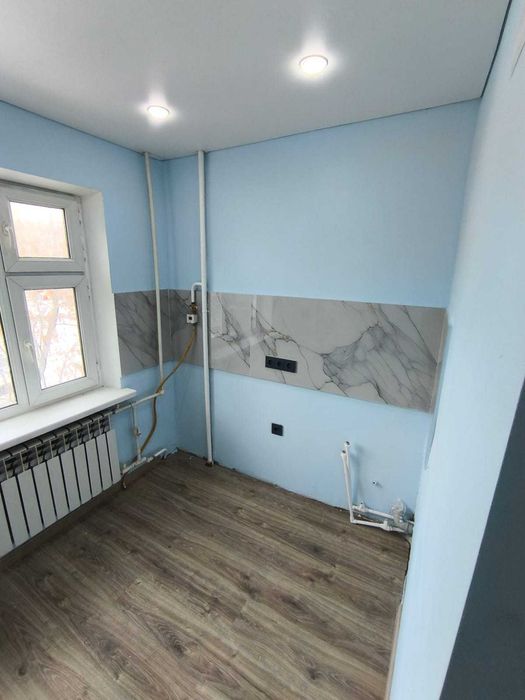 Продам 1-комнатную квартиру на Ержанова 3 этаж - More