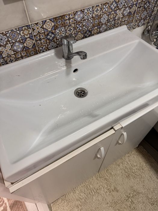 Продам раковину + сместитель