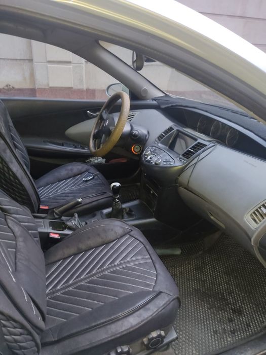 Продаю  Nissan premier