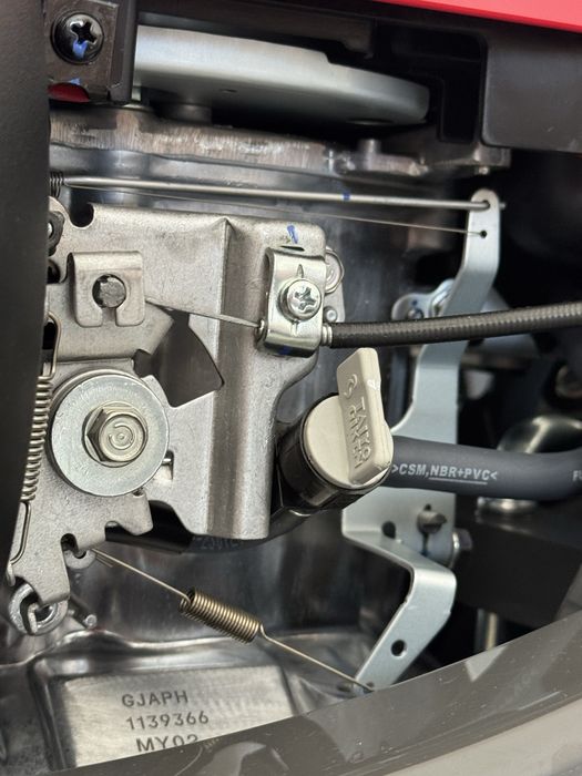 Masina de tuns iarba Honda HRX 537 HY benzina