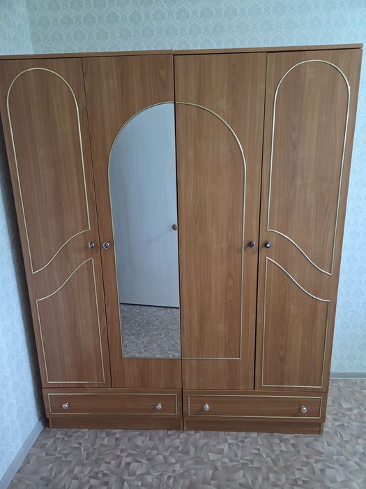 Продам Шифонер для одежда