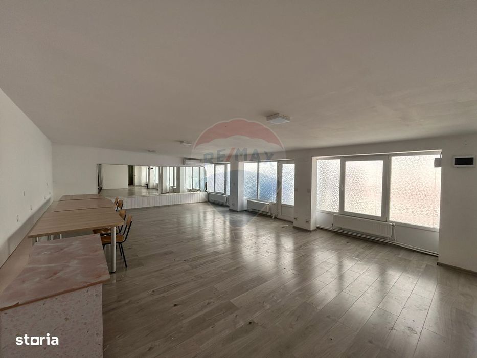 Spațiu comercial de 90mp de închiriat în zona Ultracentral