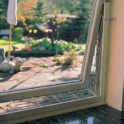 TRIXIE Grilaj Vertical Protecție Geam Rabatabil, pentru Pisici, 62 x 16/7 cm , 2 buc