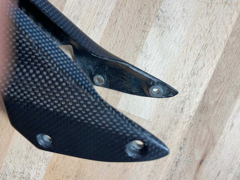 reparatii bari auto,carene moto ,piese din carbon