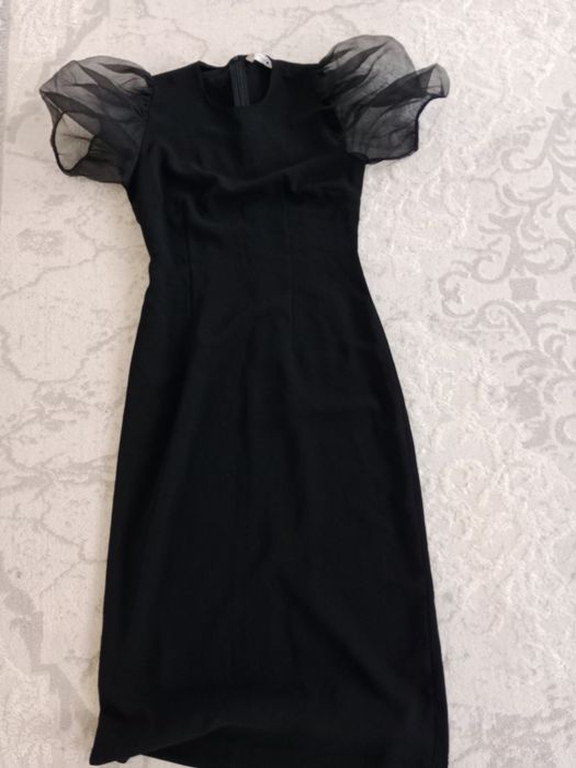 Платья черный 42