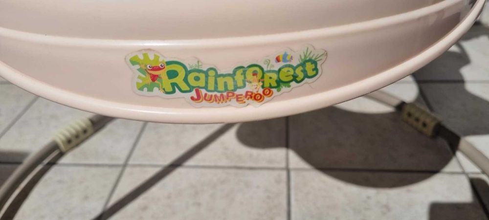 Детско бънджи и забавен център