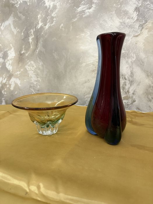 Продается цветное чешское стекло