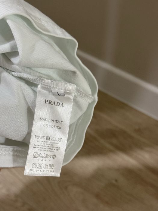 Футболка Prada женская