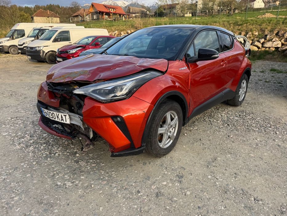 TOYOTA C-HR 2020 — imagine 2