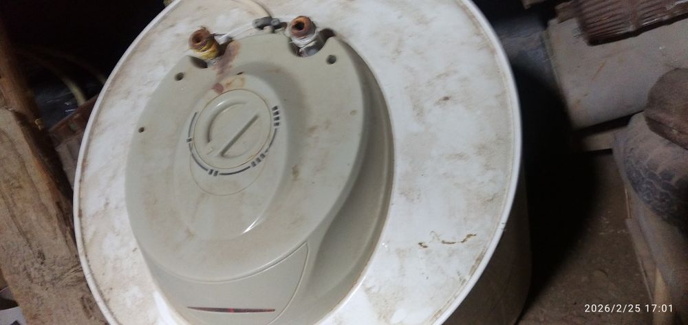 Ariston 80 л срочно продам