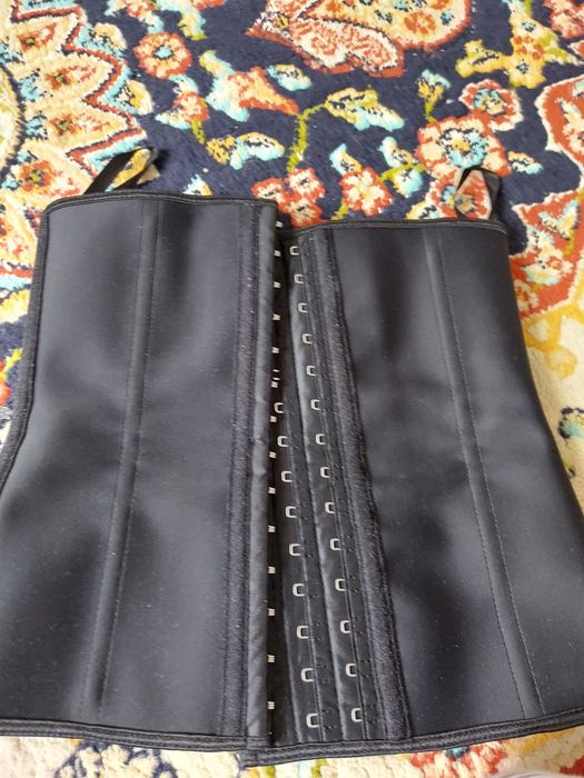 Корсет для осанки латексный