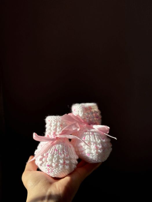 Детские вязаные пинетки