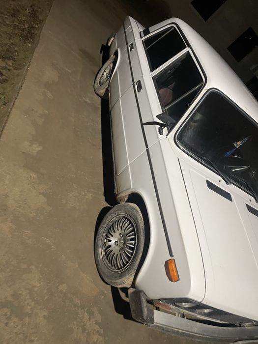 Vaz 2106 sotiladi