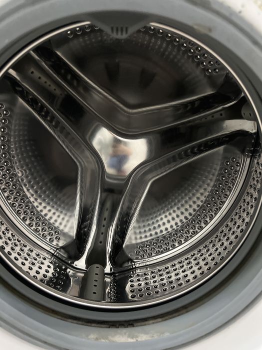 Стиралтная машина /стиралка