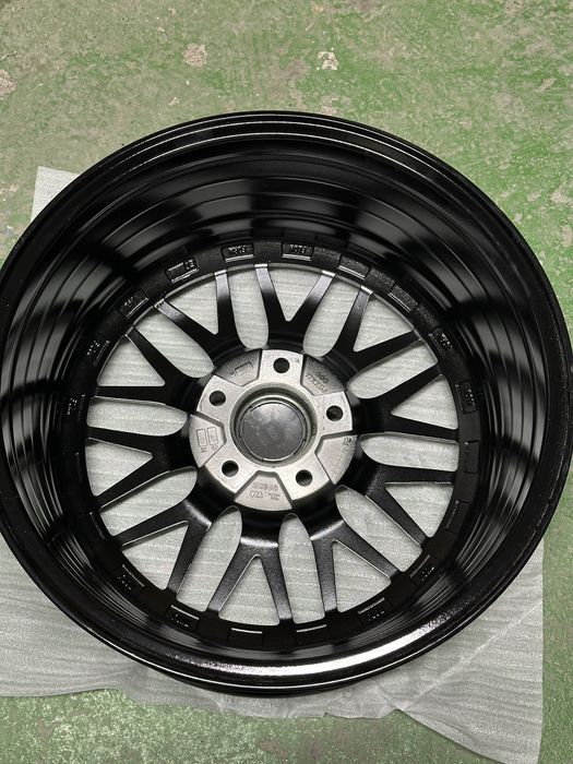 R17 5x114.3 стильные литые диски в идеале