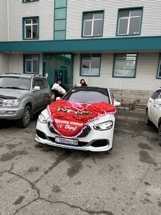 Прокат машина с водителем