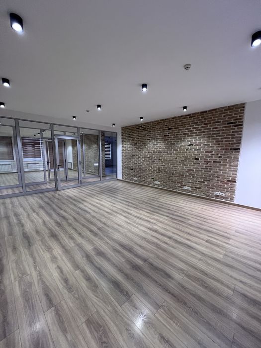 Офис 35м2 на Кушбеги!